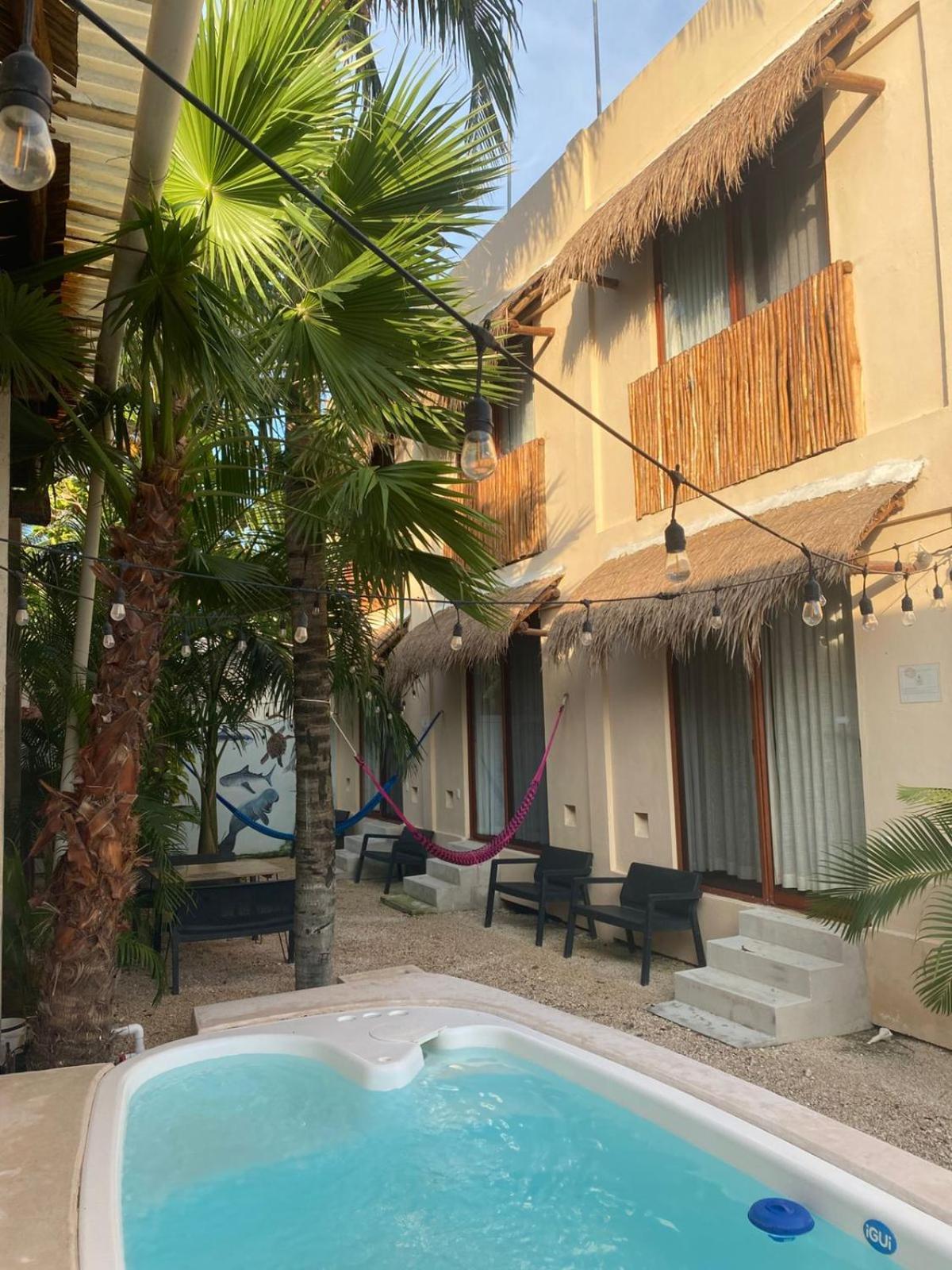 Suites Pelicano Holbox Esterno foto